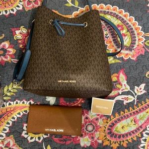 Michael Kors purse from outlet on coast. 100.00